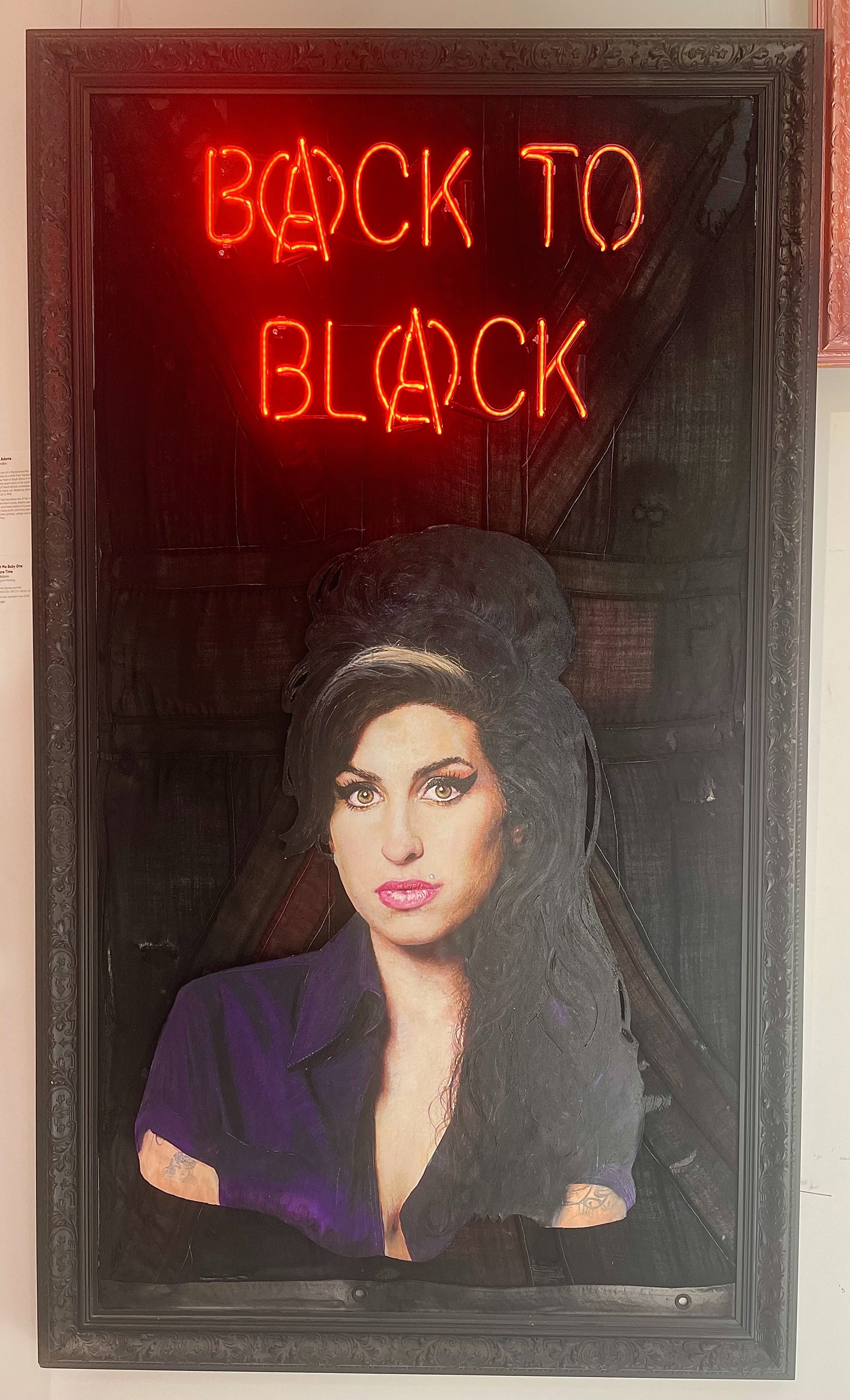 BACK TO BLACK - Amy Whinehouse- Illuminati Neon