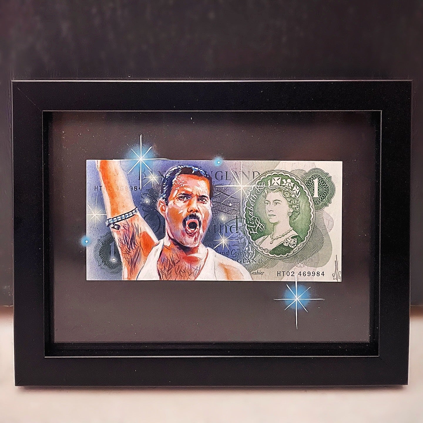 Freddie Mercury - Original Painting on a One Pound Note - Metin Salih